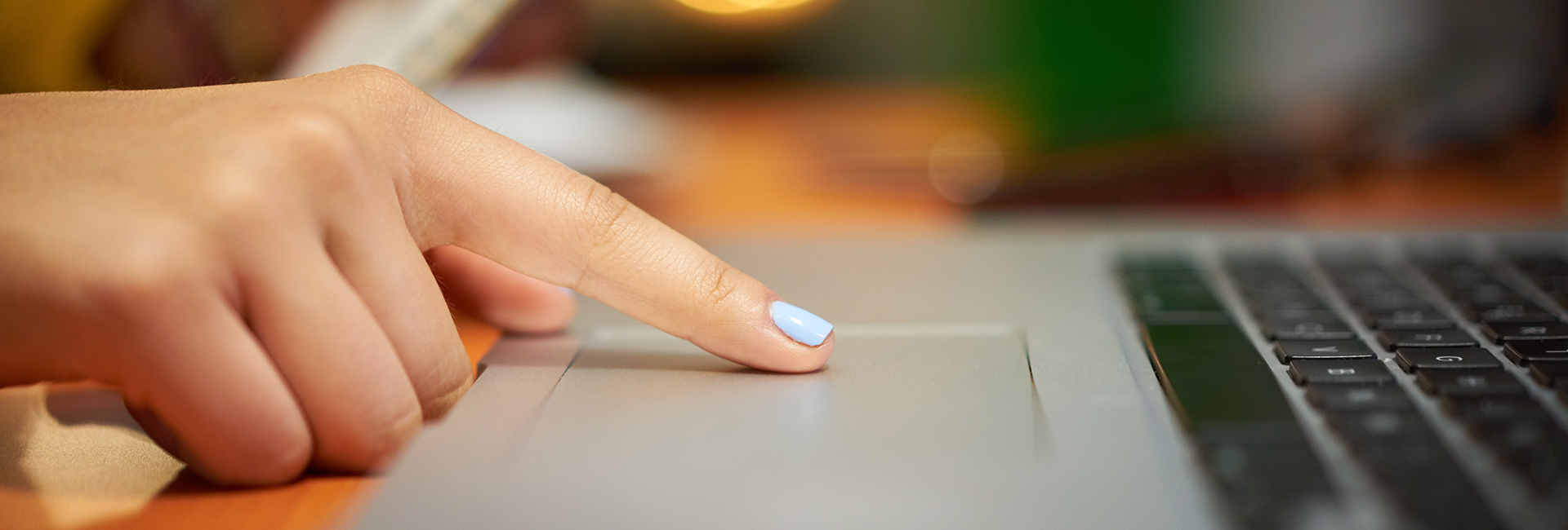 contact-banner